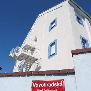 HET Latex VONKAJŠÍ biela umývateľná latexová exteriérová farba