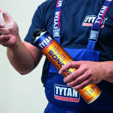 TYTAN 60 SEKUND montážne PUR penové lepidlo trubičkové